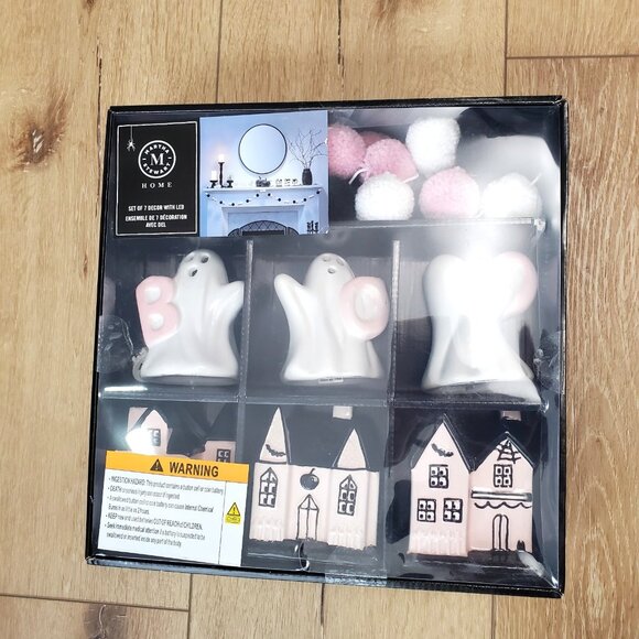 Martha Stewart LED Halloween Pink Haunted House Ghosts Pompom Garland 7pc Set - Picture 1 of 12